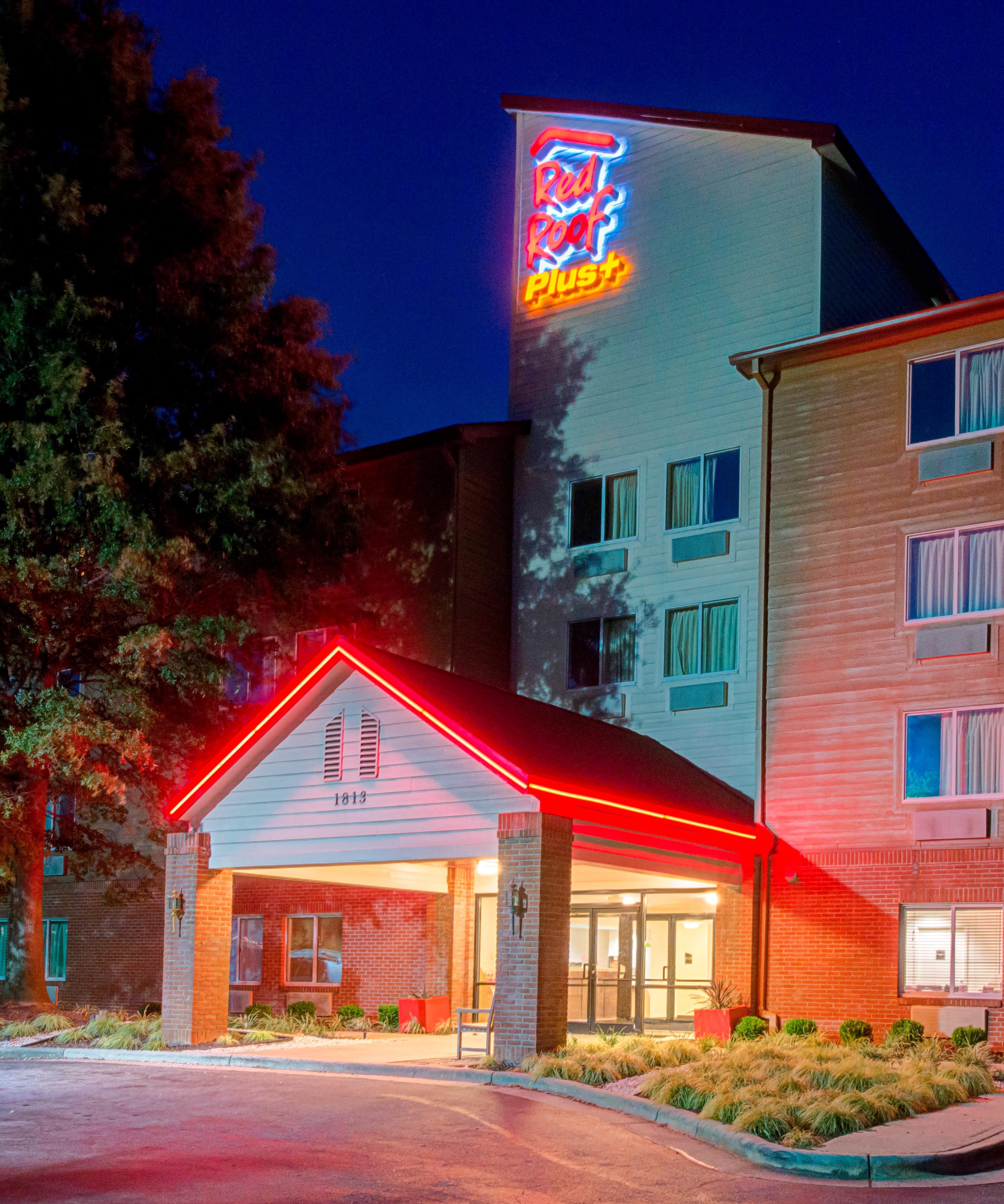 Red Roof Inn Plus Raleigh Downtown Ncsu Conv Center Dış mekan fotoğraf